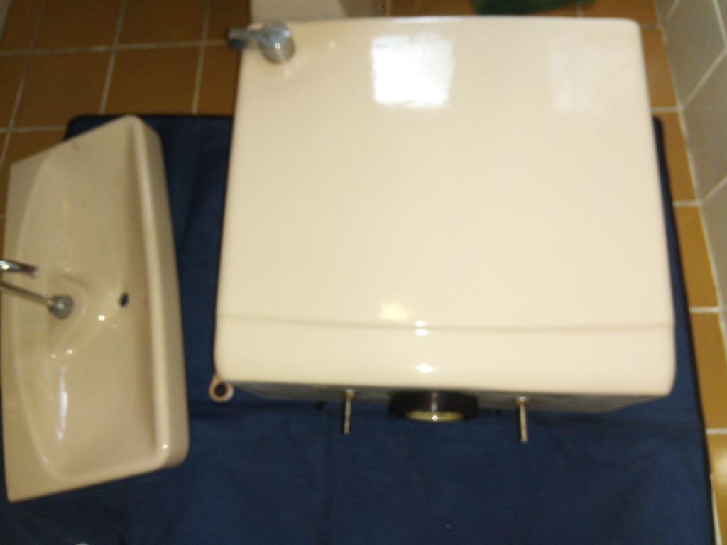 トイレ密結パッキン(TH91540E)部水漏れ修理 | アクア・アテンド さいたま市・水漏れ トイレつまり修理 漏水調査 給湯器